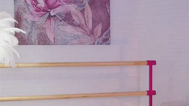 lylylovesyou online show from January 13, 11:52 am