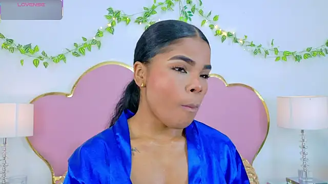 Snapshot of NahiaraReina chatting on October 28, 12:52 pm NahiaraReina online show from October 28, 12:52 pm