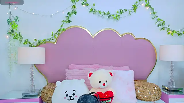 Snapshot of NahiaraReina chatting on November 14, 1:43 pm NahiaraReina online show from November 14, 1:43 pm