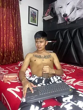 Snapshot of The__Rodriguez chatting on February 2, 9:45 pm The  Rodriguez online show from February 2, 9:45 pm
