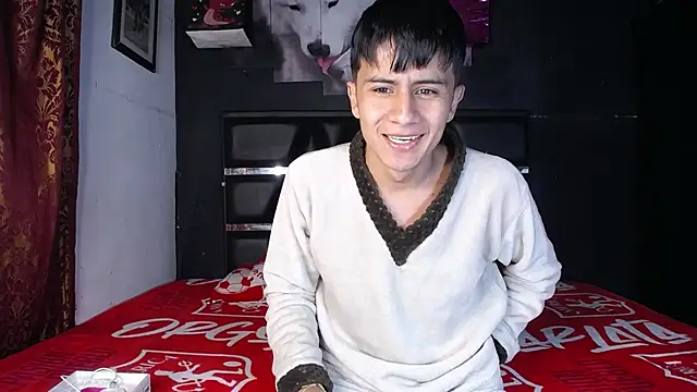 Snapshot of The__Rodriguez chatting on March 6, 1:37 am The  Rodriguez online show from March 6, 1:37 am