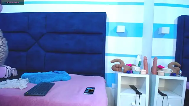 Snapshot of engel_devil chatting on February 27, 1:07 pm engel devil online show from February 27, 1:07 pm