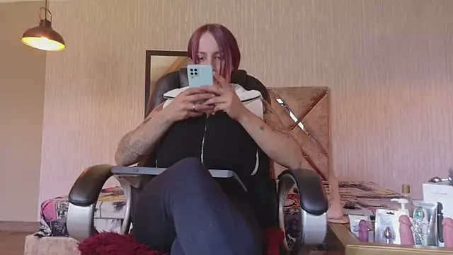 Snapshot of engel_devil chatting on November 8, 12:38 pm engel devil online show from November 8, 12:38 pm