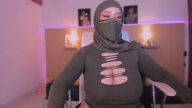 cloe sirena online show from April 12, 1:49 pm