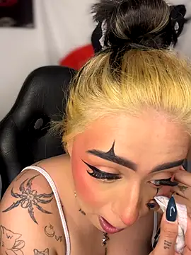 Snapshot of AnnikaMerliahh_ chatting on October 29, 3:09 am AnnikaMerliahh online show from October 29, 3:09 am