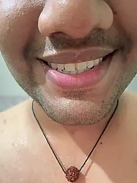 Snapshot of ved240 chatting on February 14, 1:40 pm ved240 online show from February 14, 1:40 pm