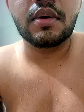 Snapshot of ved240 chatting on October 25, 7:27 am ved240 online show from October 25, 7:27 am