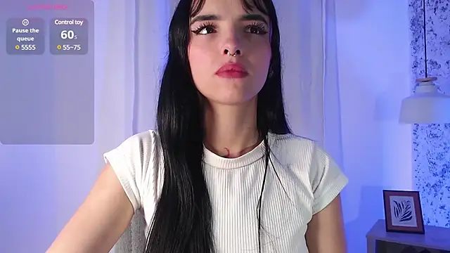 Layla crazybaby  online show from January 31, 8:43 pm