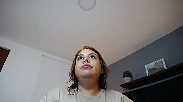 Snapshot of noaah_brown chatting on December 10, 12:27 pm noaah brown online show from December 10, 12:27 pm