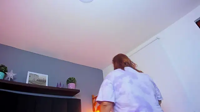 Snapshot of noaah_brown chatting on January 20, 9:43 pm noaah brown online show from January 20, 9:43 pm