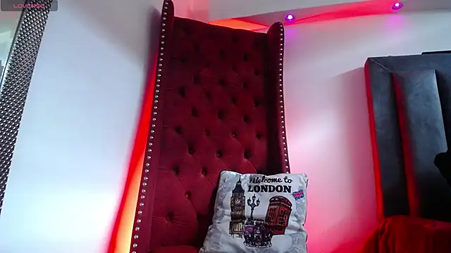 Snapshot of BiancaAntonelli chatting on November 14, 1:21 pm BiancaAntonelli online show from November 14, 1:21 pm