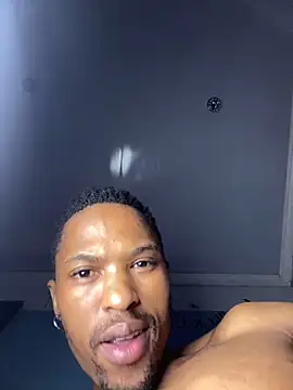 Snapshot of BlueIceCube chatting on January 29, 4:58 am BlueIceCube online show from January 29, 4:58 am