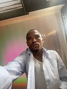 Snapshot of BlueIceCube chatting on November 25, 5:51 am BlueIceCube online show from November 25, 5:51 am