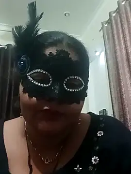 Snapshot of seemi_bhabhi chatting on January 18, 11:21 am seemi bhabhi online show from January 18, 11:21 am