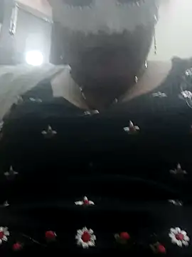 Snapshot of seemi_bhabhi chatting on January 26, 11:17 am seemi bhabhi online show from January 26, 11:17 am