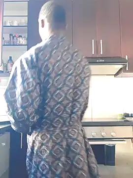 Snapshot of MIGHTY_MAGNUM chatting on January 12, 7:32 am MIGHTY MAGNUM online show from January 12, 7:32 am