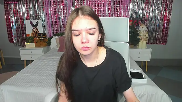 SweetyDeviliya online show from December 4, 2:09 am