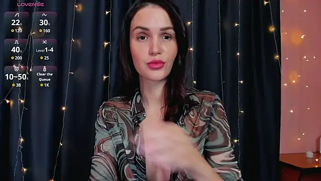 Snapshot of cross_the_line chatting on December 20, 6:08 am cross the line online show from December 20, 6:08 am