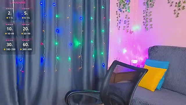 Snapshot of cross_the_line chatting on September 30, 11:26 am cross the line online show from September 30, 11:26 am