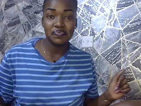 Chichii- online show from September 27, 1:38 pm