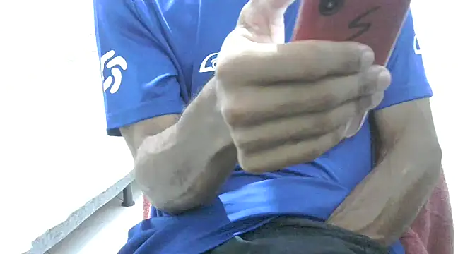 Snapshot of bbehemothh chatting on February 14, 2:28 am bbehemothh online show from February 14, 2:28 am