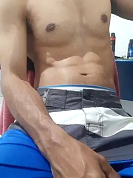 Snapshot of bbehemothh chatting on October 6, 10:29 pm bbehemothh online show from October 6, 10:29 pm