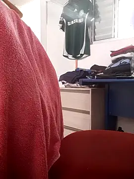 Snapshot of bbehemothh chatting on December 21, 1:18 pm bbehemothh online show from December 21, 1:18 pm