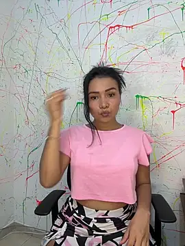 Snapshot of Rousse_blue chatting on February 19, 3:28 am Rousse blue online show from February 19, 3:28 am