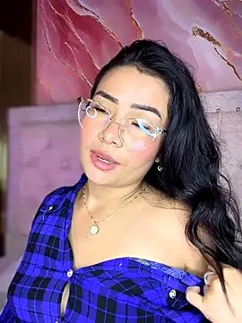 Snapshot of Rousse_blue chatting on September 18, 3:19 am Rousse blue online show from September 18, 3:19 am