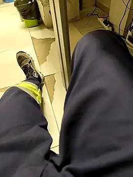 Snapshot of coppiapazza chatting on December 23, 10:33 pm coppiapazza online show from December 23, 10:33 pm