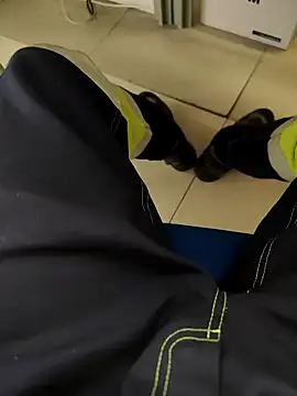 Snapshot of coppiapazza chatting on January 6, 9:52 am coppiapazza online show from January 6, 9:52 am