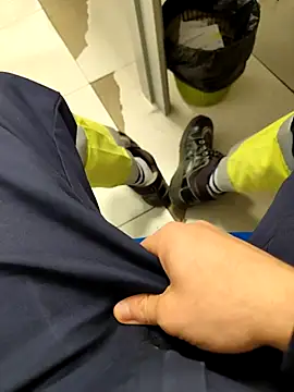 Snapshot of coppiapazza chatting on February 27, 12:13 pm coppiapazza online show from February 27, 12:13 pm