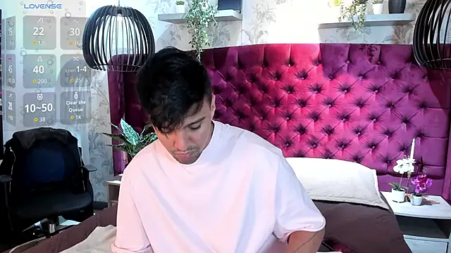 Edward max online show from December 23, 3:48 am