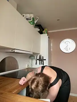 Hr Frk Olsen online show from October 17, 12:41 pm