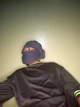 Snapshot of Mischevous_T69 chatting on December 5, 8:22 pm Mischevous T69 online show from December 5, 8:22 pm