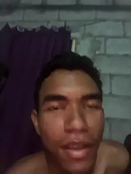 Snapshot of Reynold2608 chatting on April 3, 3:37 am Reynold2608 online show from April 3, 3:37 am
