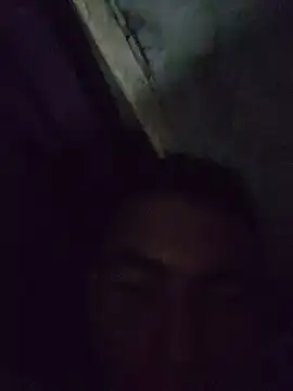 Snapshot of Reynold2608 chatting on May 17, 11:23 pm Reynold2608 online show from May 17, 11:23 pm