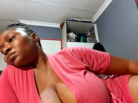 Snapshot of EbonyRose9 chatting on February 23, 4:35 pm EbonyRose9 online show from February 23, 4:35 pm