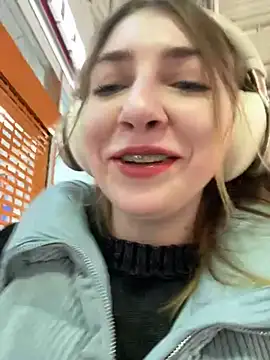 Snapshot of Sunny___Bunny chatting on January 13, 2:42 pm Sunny Bunny online show from January 13, 2:42 pm