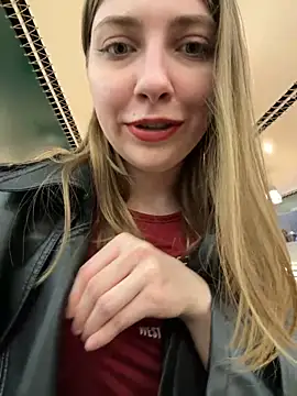 Snapshot of Sunny___Bunny chatting on March 20, 5:36 pm Sunny Bunny online show from March 20, 5:36 pm