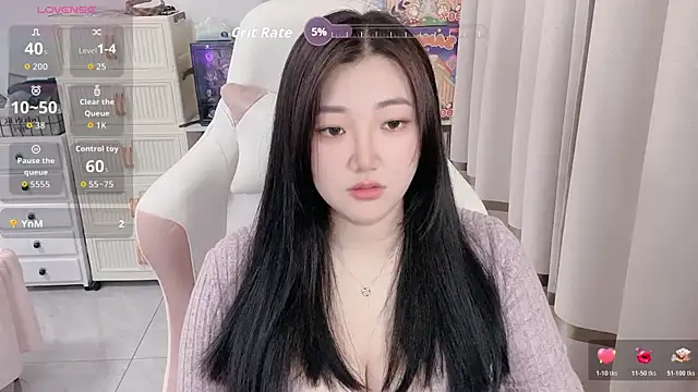 Stars Elyn online show from April 19, 12:48 pm