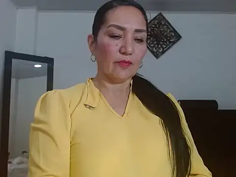 Snapshot of Hanna-33 chatting on July 22, 4:10 pm Hanna-33 online show from July 22, 4:10 pm