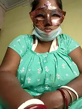 Snapshot of tinabhabhi chatting on December 9, 11:15 am tinabhabhi online show from December 9, 11:15 am