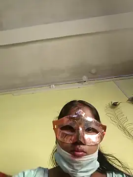 Snapshot of tinabhabhi chatting on March 15, 11:51 am tinabhabhi online show from March 15, 11:51 am