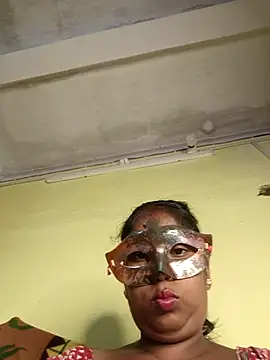 Snapshot of tinabhabhi chatting on September 13, 9:42 am tinabhabhi online show from September 13, 9:42 am