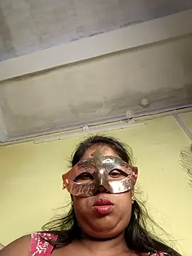 Snapshot of tinabhabhi chatting on October 12, 10:25 am tinabhabhi online show from October 12, 10:25 am