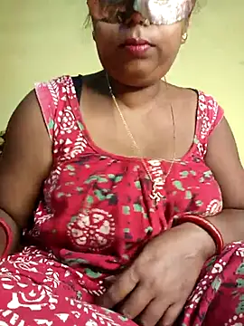 Snapshot of tinabhabhi chatting on October 20, 11:21 am tinabhabhi online show from October 20, 11:21 am