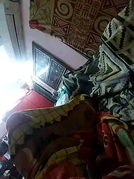 Snapshot of tinabhabhi chatting on December 4, 10:40 pm tinabhabhi online show from December 4, 10:40 pm