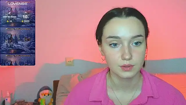 Wild Sophie  online show from January 16, 3:35 pm