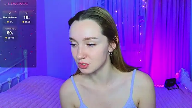 Wild Sophie  online show from January 8, 3:36 pm